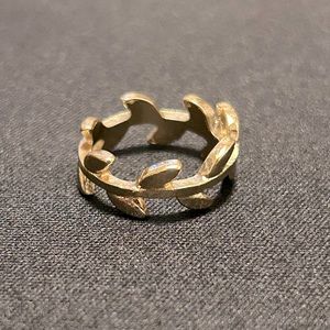 NEW // Gold Leaf Vine Ring